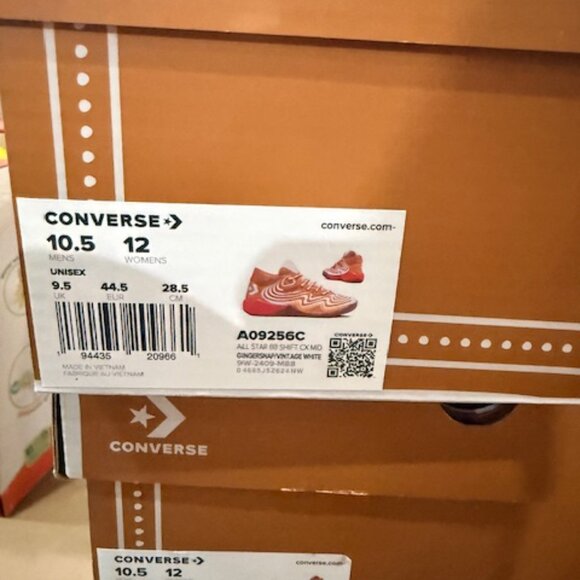 NIB Converse Gingerbread - Picture 9 of 15
